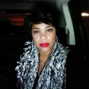 Meet your Posher, Yasmin